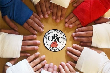mains autour d'un logo OBC